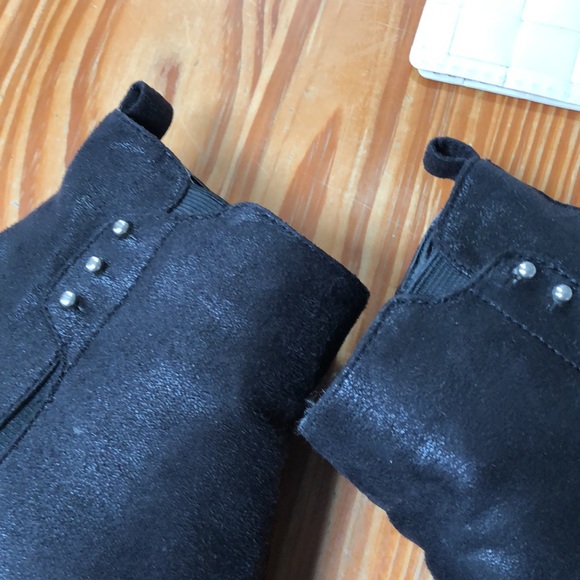 Booties - Picture 5 of 5